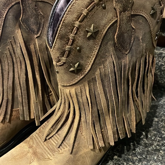 Dingo fringed cowgirl boots. gorgeous boots that have never been worn size 8.5 - Picture 12 of 13